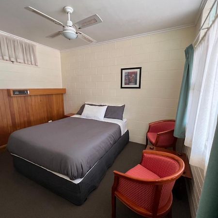 Winkie Glossop Motel מראה חיצוני תמונה