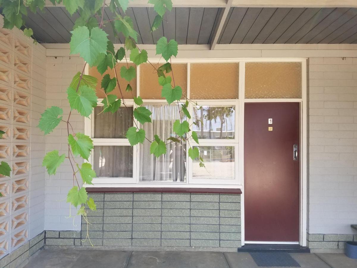 Winkie Glossop Motel מראה חיצוני תמונה