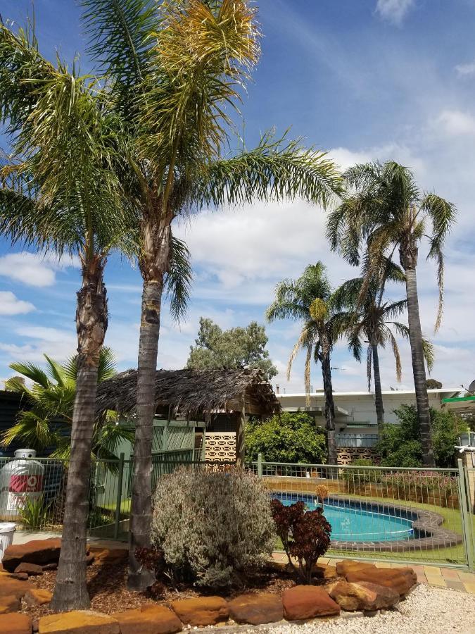 Winkie Glossop Motel מראה חיצוני תמונה