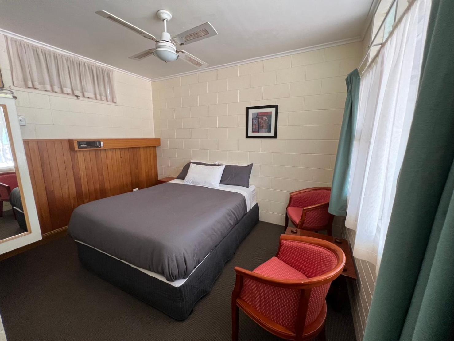 Winkie Glossop Motel מראה חיצוני תמונה